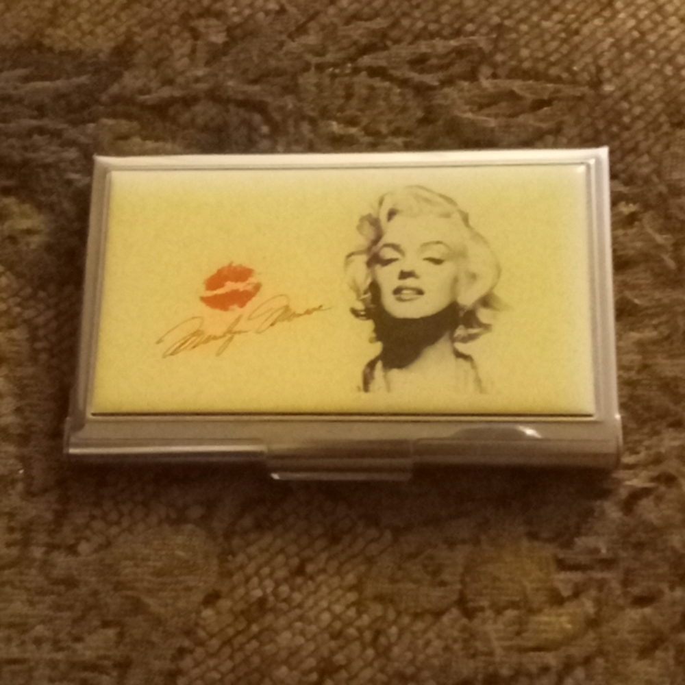 Vintage card/ cigarette holder